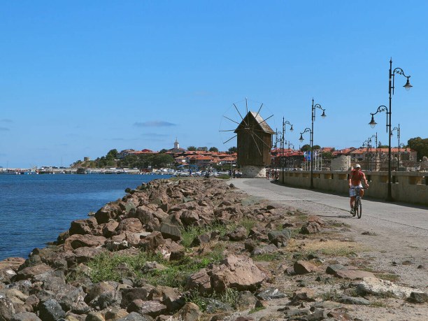 Несебр. Мельница.